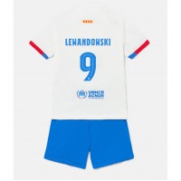 Camiseta Barcelona Robert Lewandowski #9 Visitante Equipación para niños 2023-24 manga corta (+ pantalones cortos)